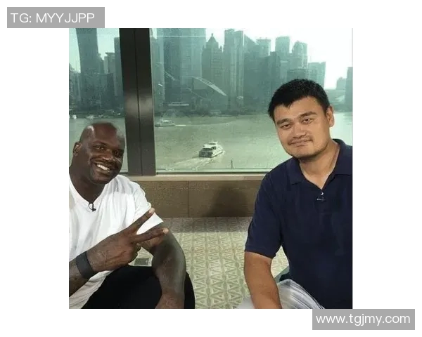 姚明与奥尼尔在热火的巅峰对决：篮球巨星的荣耀与传奇之战